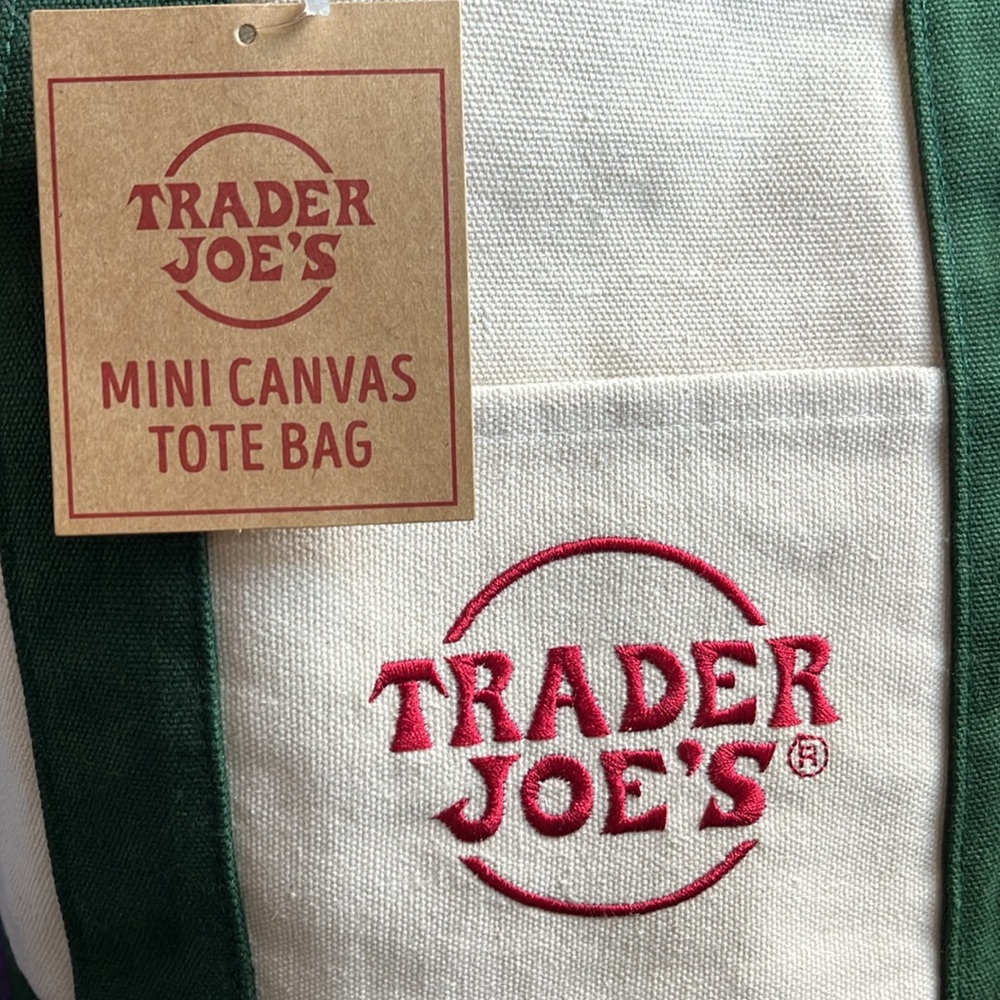 Viral! Trader Joe’s mini canvas bag green NWT - Picture 4 of 4